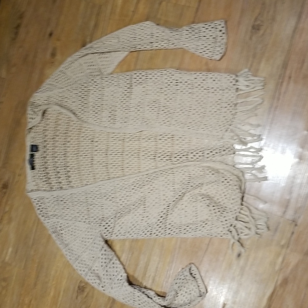 Crystal +Kobe tan crochet cardigan w/bottom fringe EUC sz XL